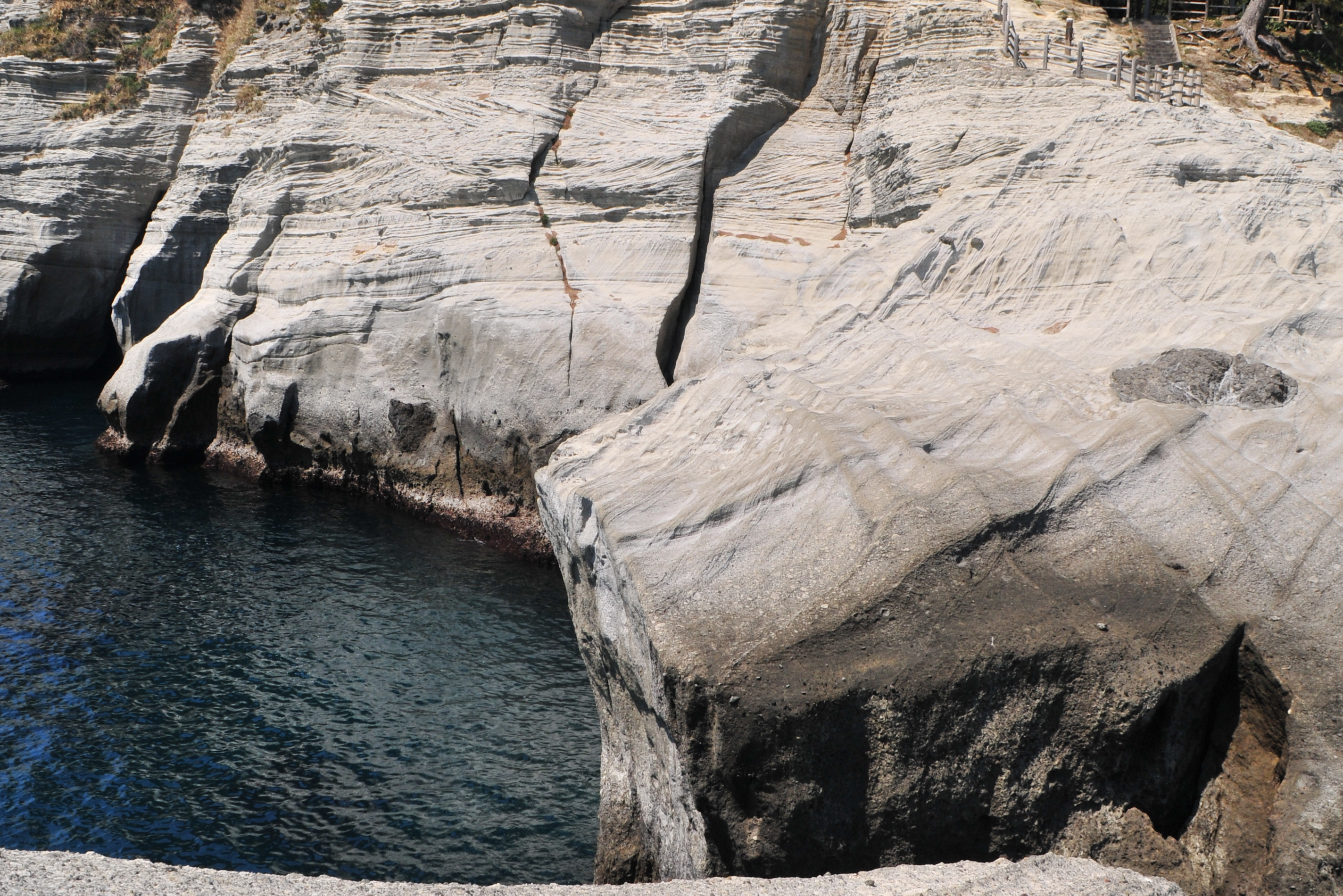 西伊豆堂ヶ島ジオガイドツアー